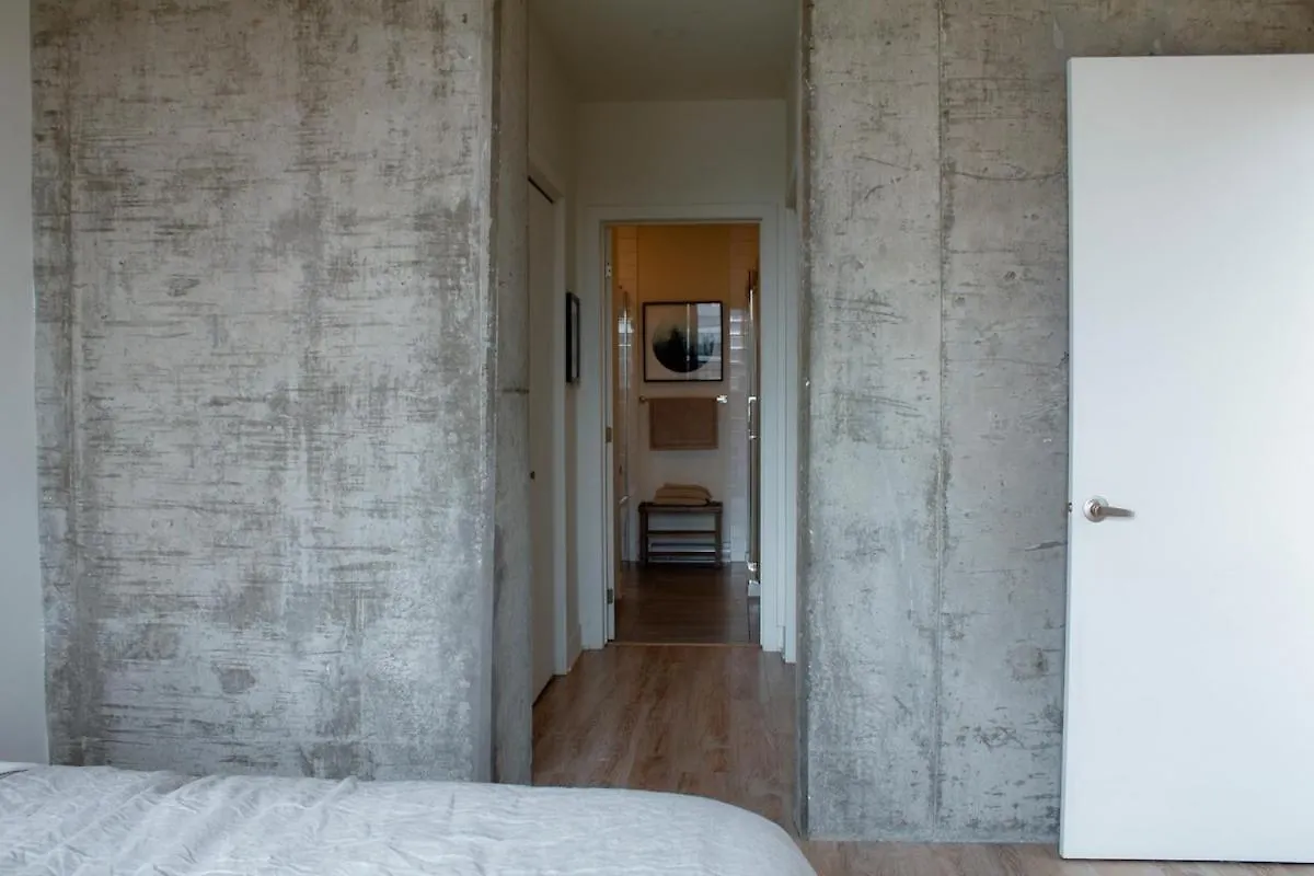 Penthouse With Pool And Parking Apartment Montreal