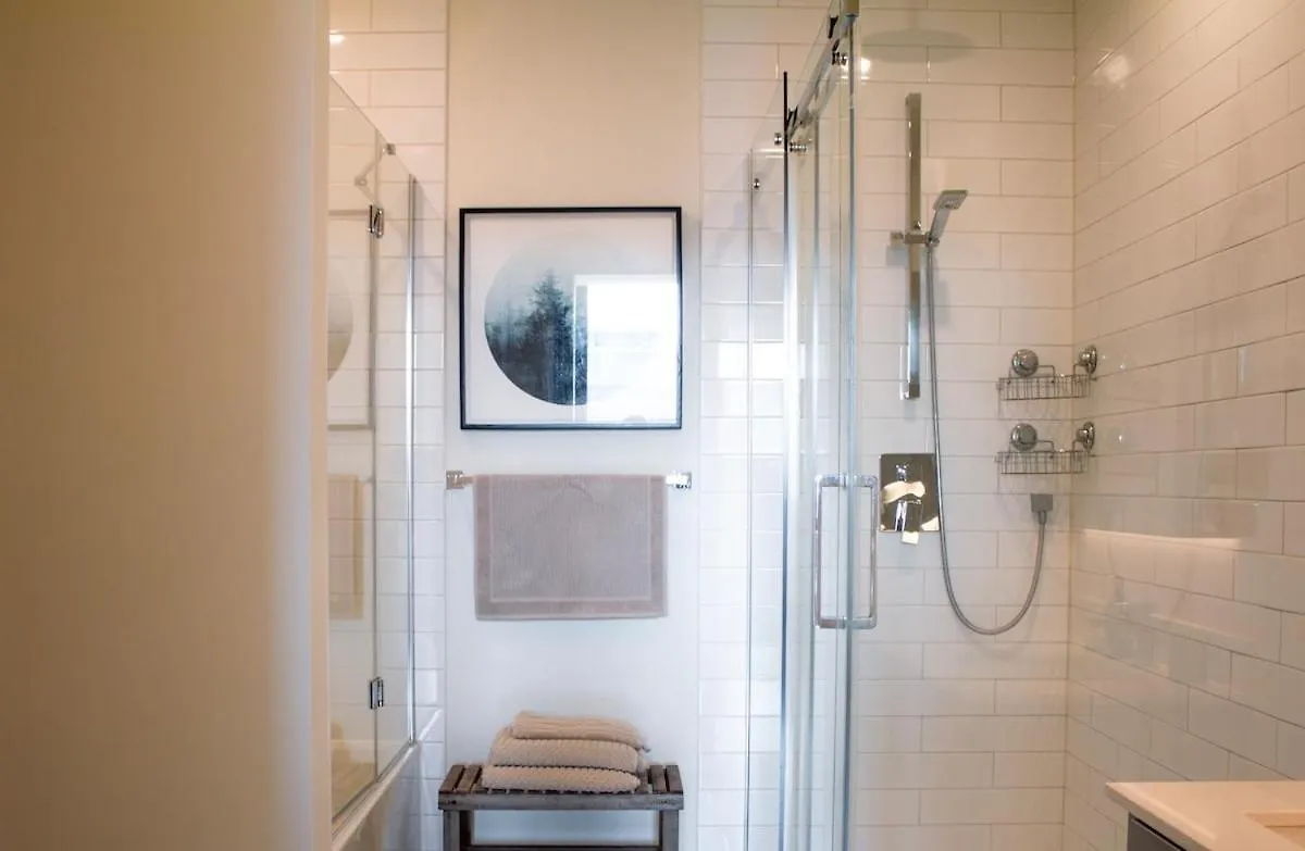 Penthouse With Pool And Parking Apartman Montréal