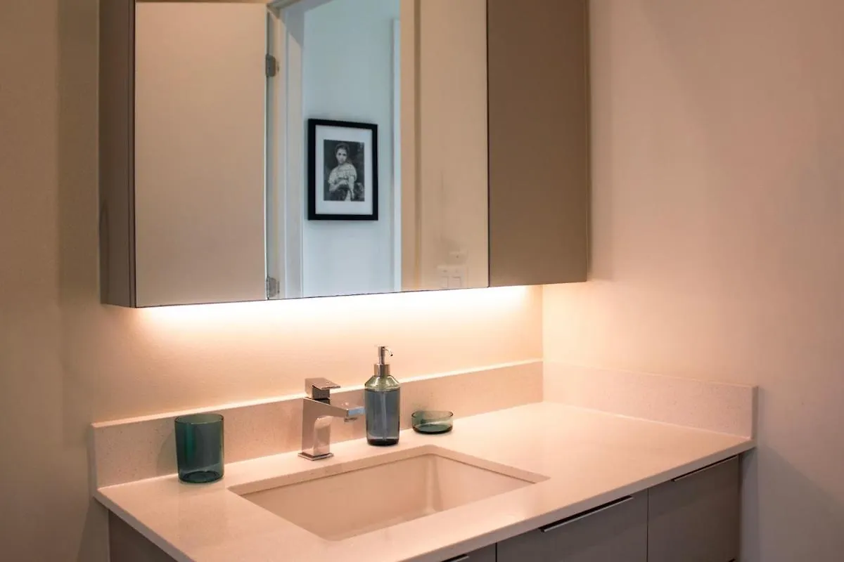 Penthouse With Pool And Parking Apartment Montreal Canada
