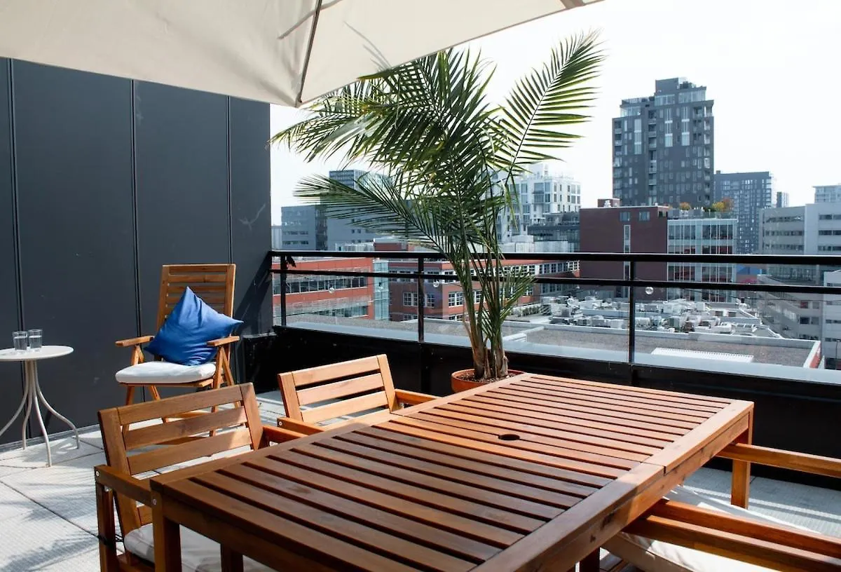 Penthouse With Pool And Parking Apartman Montréal