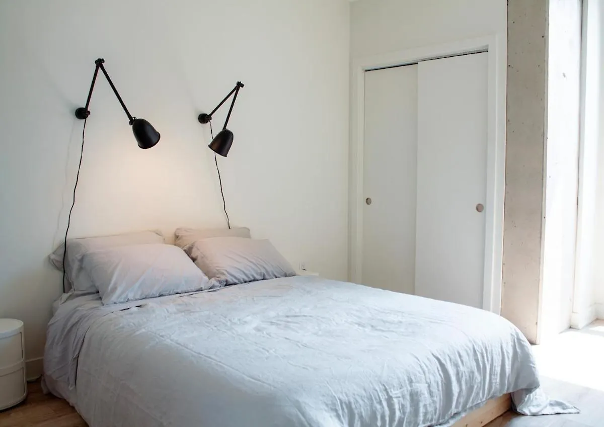 Penthouse With Pool And Parking Apartman Montréal