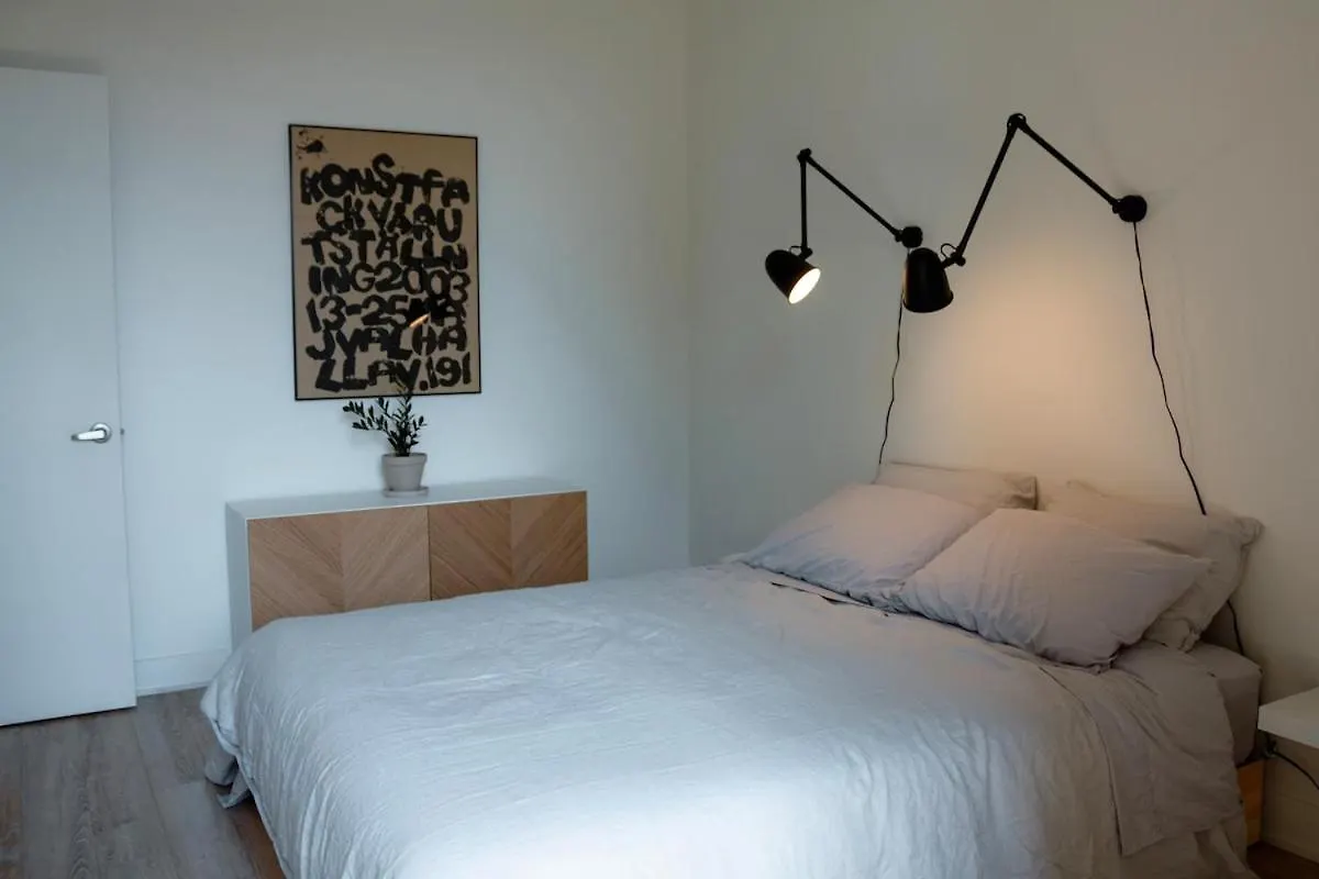 Penthouse With Pool And Parking Apartment Montreal